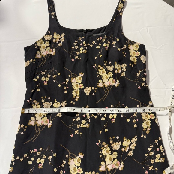 Banana Republic Women’s Shift Dress‎ Size 8 Y2K Dark Romantic Floral Silk Mini - Picture 9 of 13